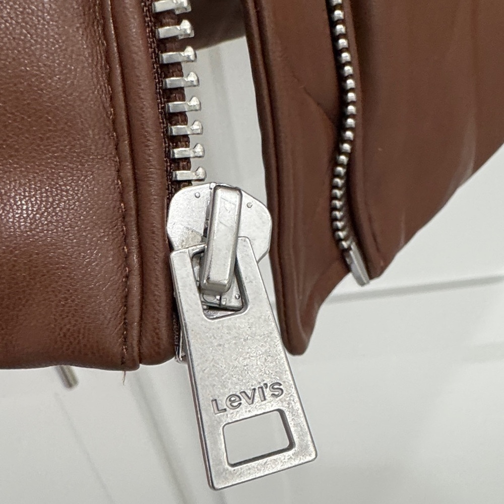Levi's Women's Breanna faux leather puffer jacket w a sherpa-lined collar&cuffs - Picture 11 of 13